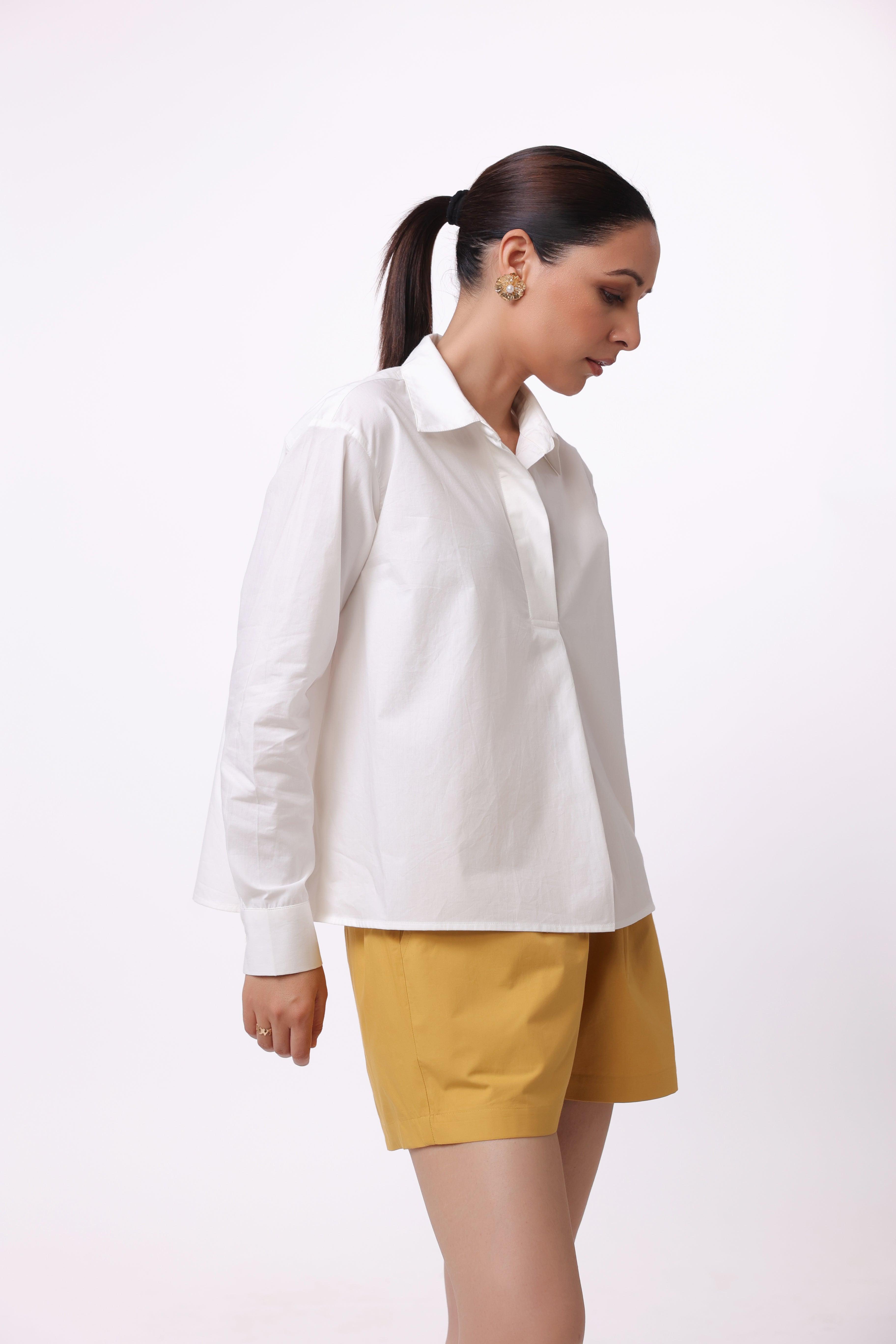 Women White Solid Cotton Top