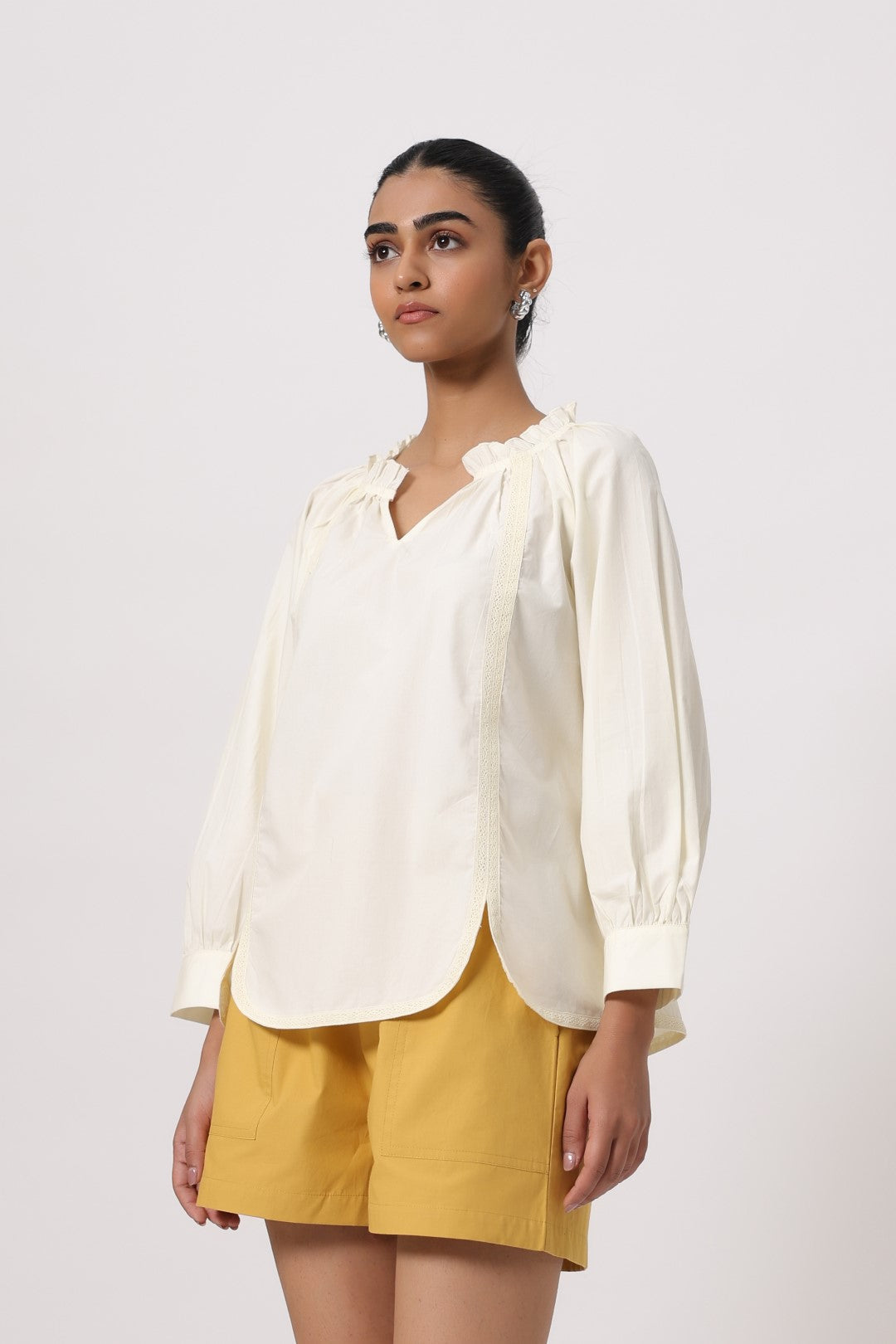 Women's off-white cotton top